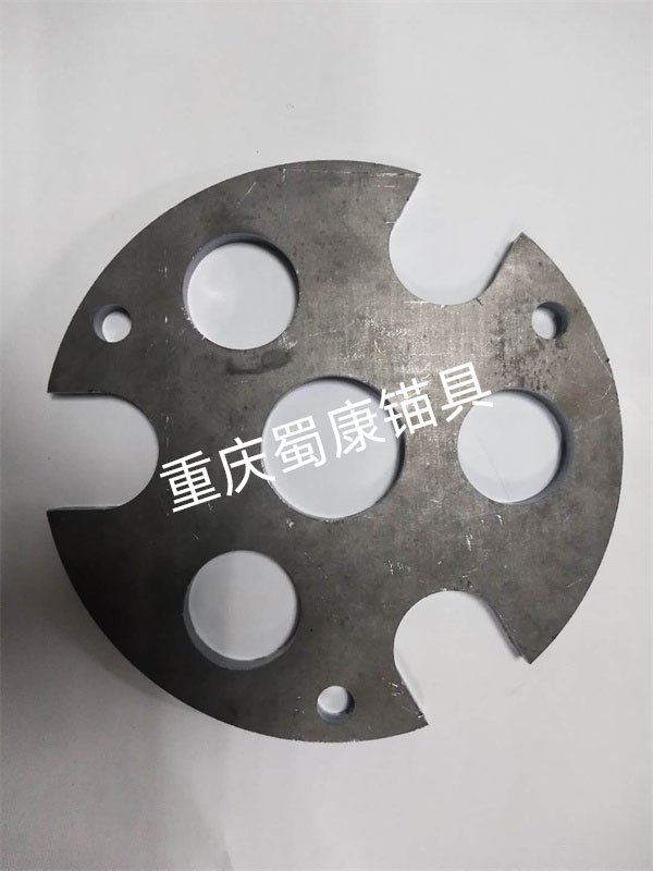 金属隔离架